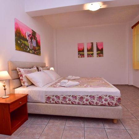 Roula Apartments Paleóchora Extérieur photo