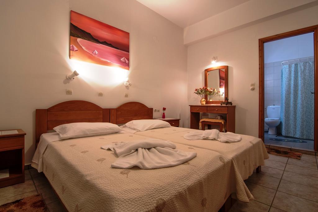 Roula Apartments Paleóchora Extérieur photo