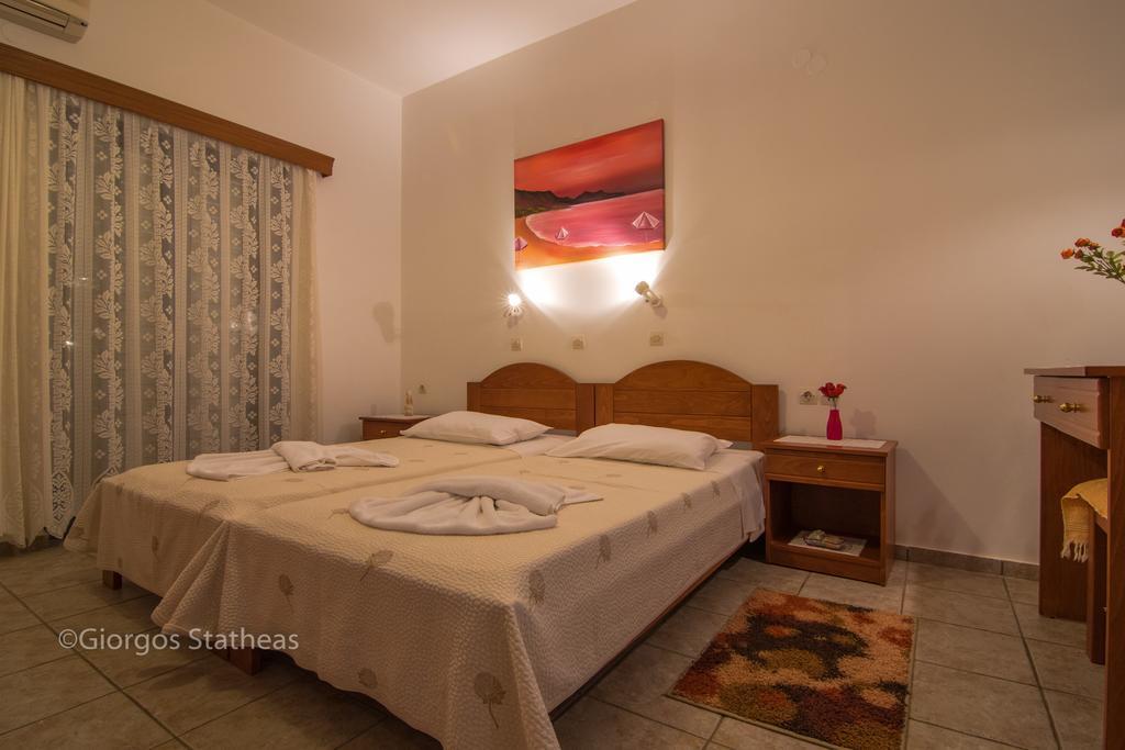 Roula Apartments Paleóchora Extérieur photo