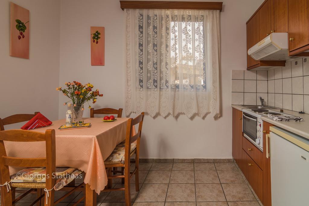 Roula Apartments Paleóchora Extérieur photo