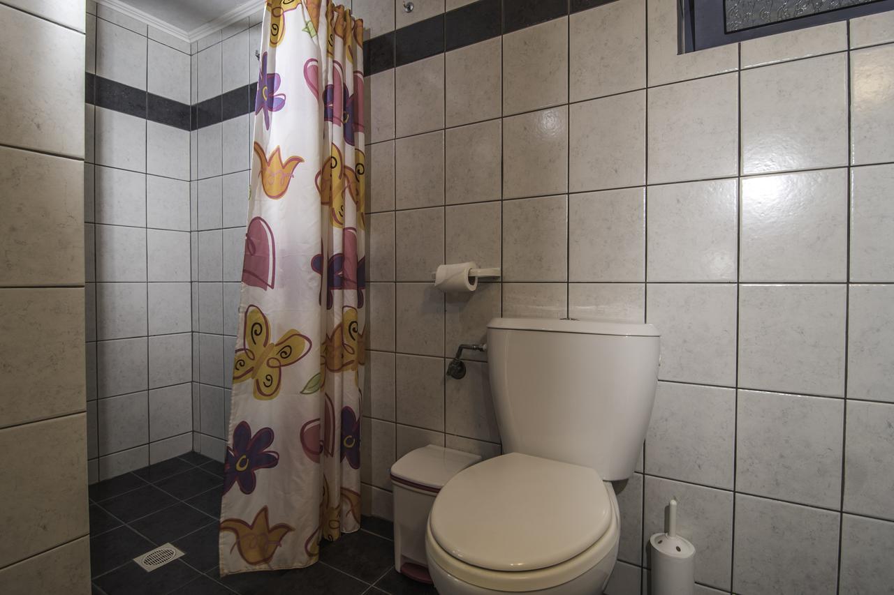 Roula Apartments Paleóchora Extérieur photo