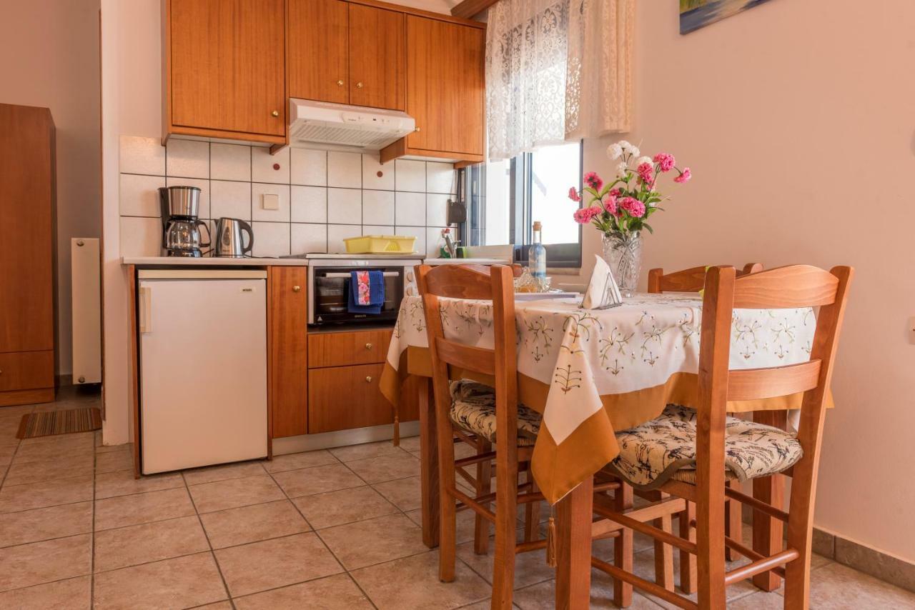 Roula Apartments Paleóchora Extérieur photo