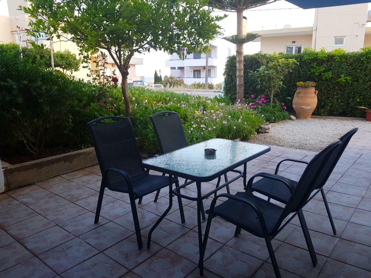 Roula Apartments Paleóchora Extérieur photo